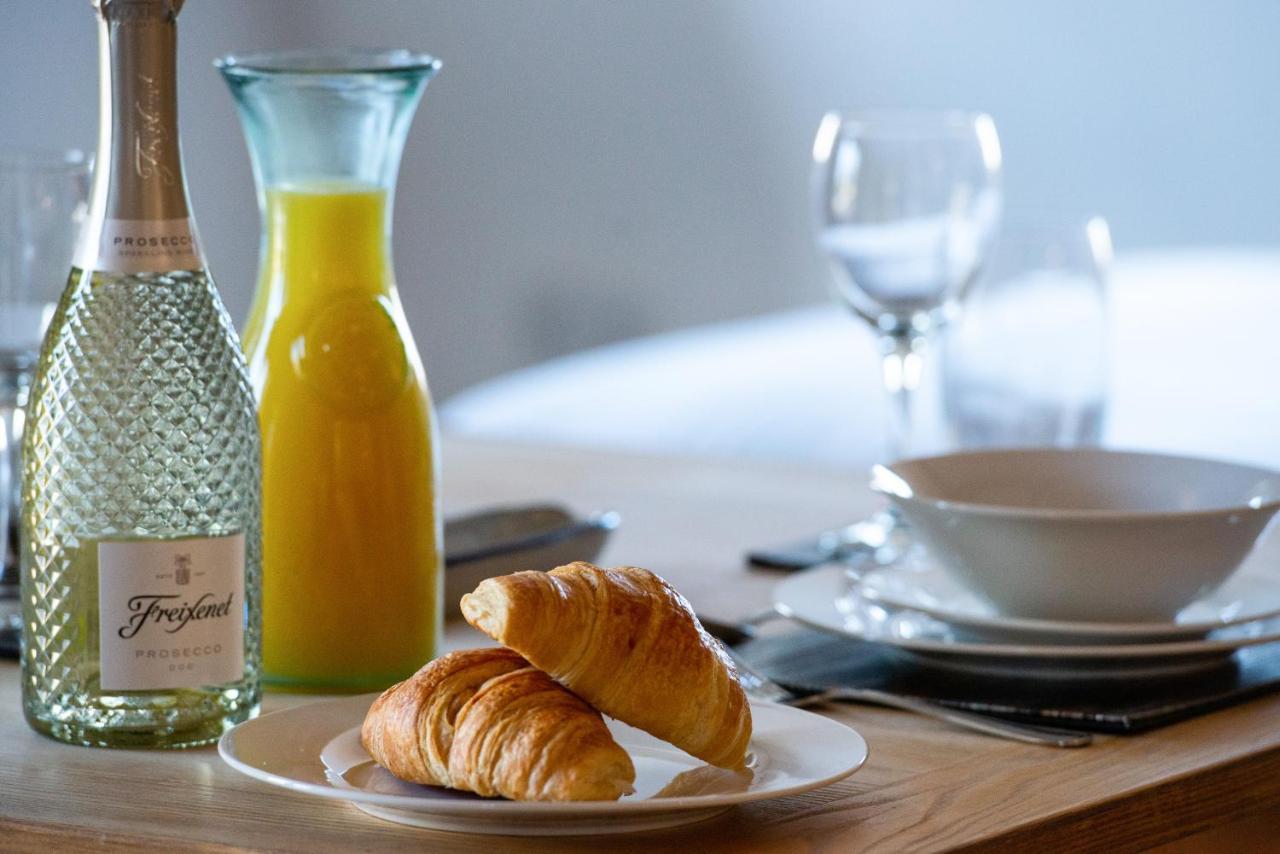 Central Studio Suite - Modern Stay With Free Wifi Stamford Ngoại thất bức ảnh